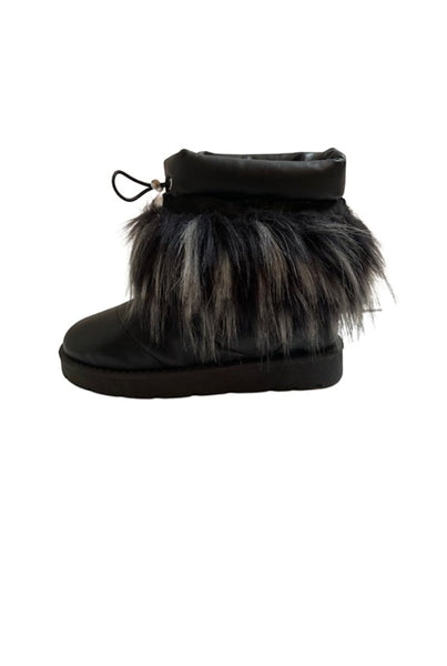 Collab Boutique black faux leather snow boots with fuzzy lining and black & white faux fur trim.